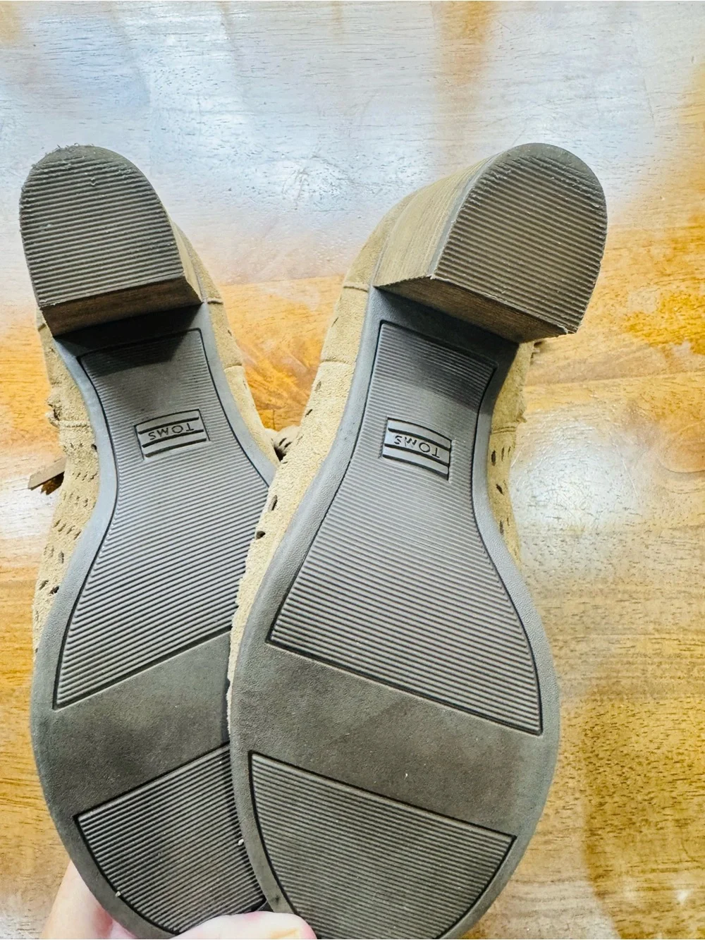 Toms Majorca Perforated Suede Bootie Size 9